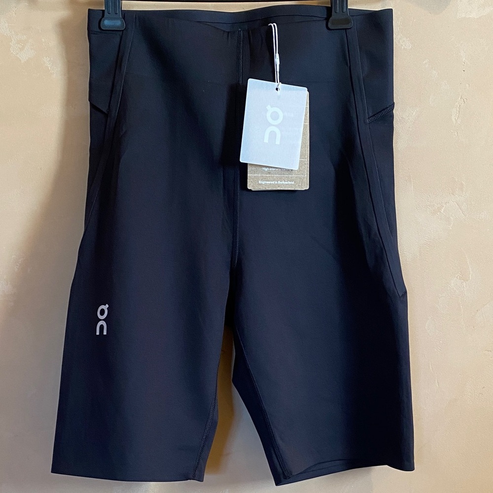 ON Train Tights 1/2 Black Size Small NWT - Picture 5 of 14